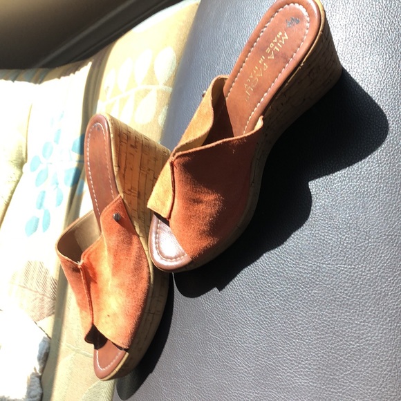 Orange suede cork slide shoes - Picture 2 of 6